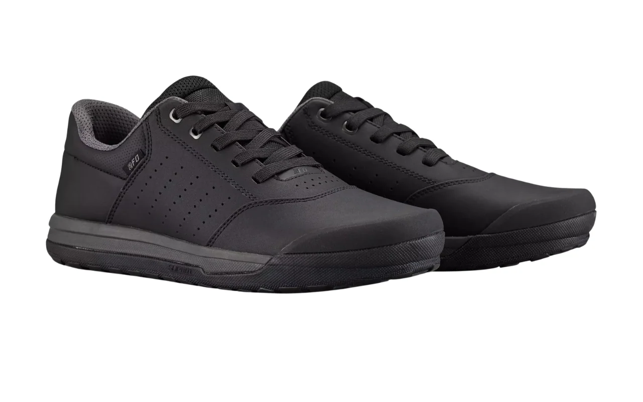 2FO Roost Flat Synthetic Shoe - Image 2