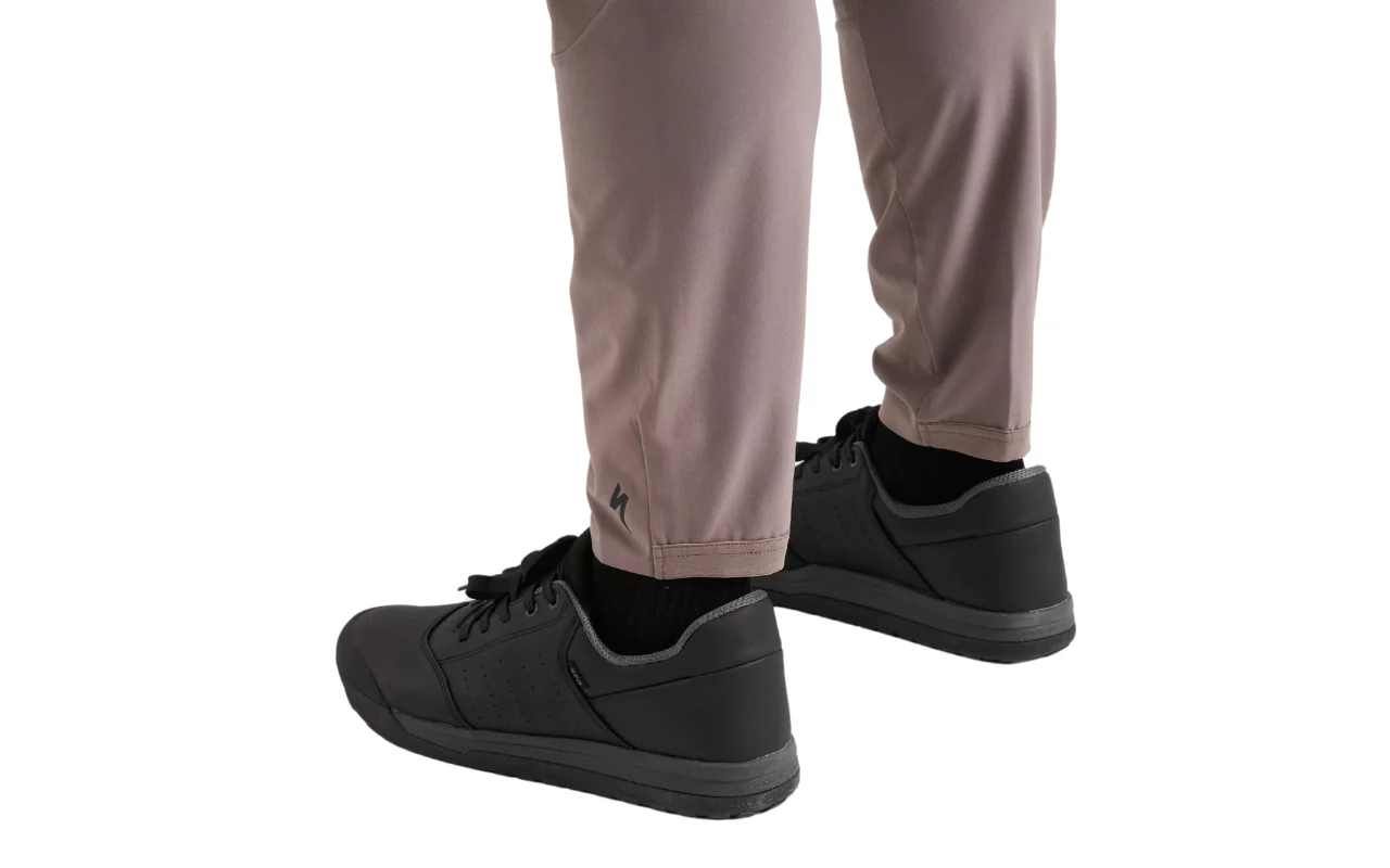 Men's Traction Pant - Image 10