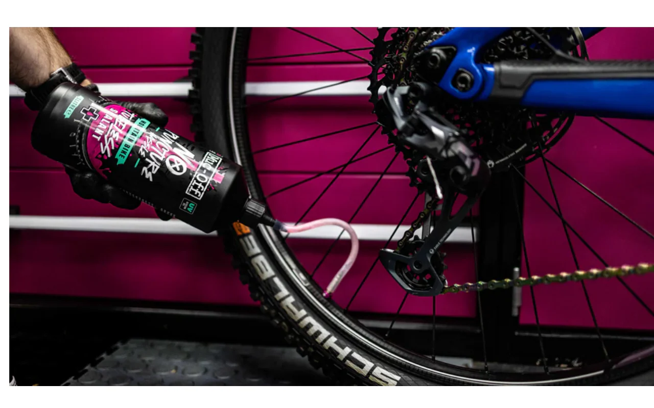 Muc-Off No Puncture Hassle Sealant - Image 3