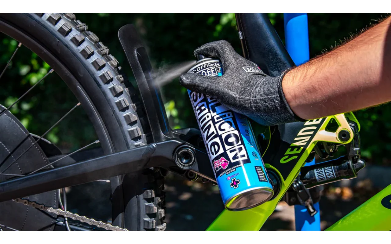 Muc-Off Silicone Shine - Image 4